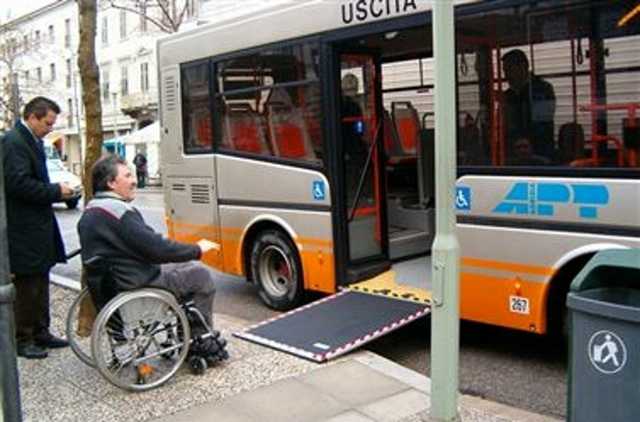 disabili-autobus-2-2-2