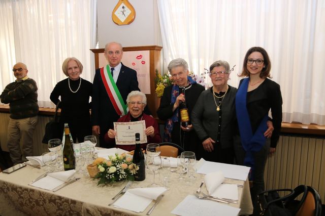 Canelli festeggia Teresa, centenaria doc